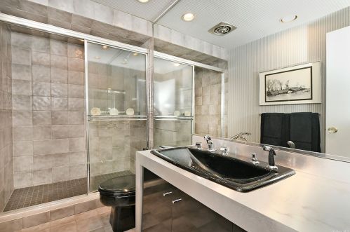 19 Montrose Pl, Huntington Station NY 11747-3403 exterior