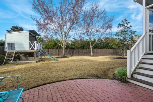 1600 Willowick Ct, Mount Pleasant SC  29466-8172 exterior