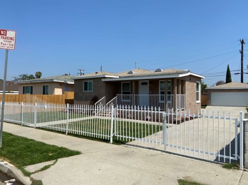 903 133rd St, Compton CA  90222-2028 exterior