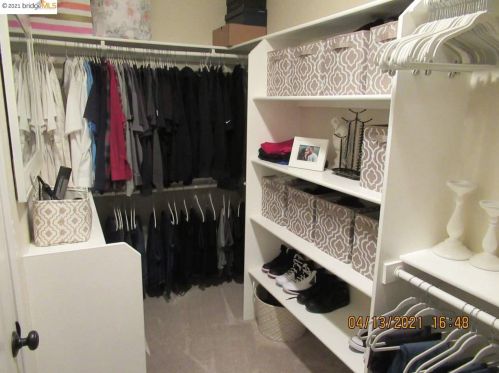 1886 Ventura Dr, West Pittsburg CA  94565-6476 exterior