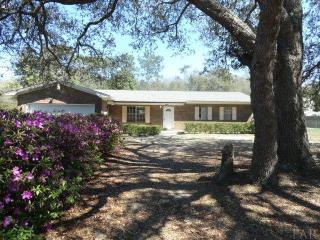 7460 Wymart Rd, Pensacola, FL 32526-3916