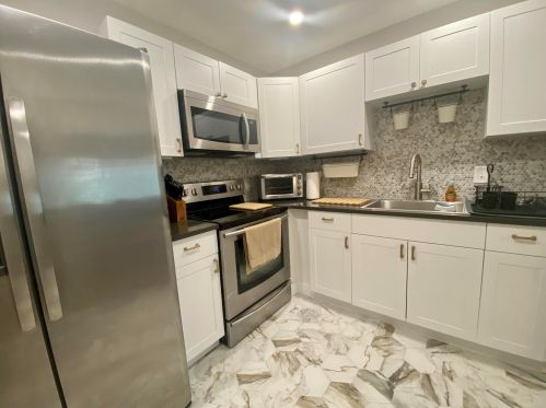 274 Saxony F, Delray Beach, FL 33446-1836