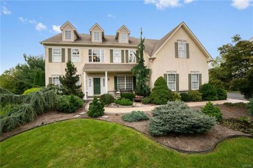 7024 Windswept Ln, Norristown, PA 19403-1386