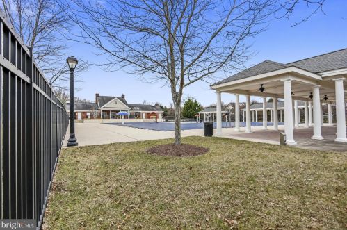 4401 Burkes Promise Dr, Bowie MD  20720-4698 exterior