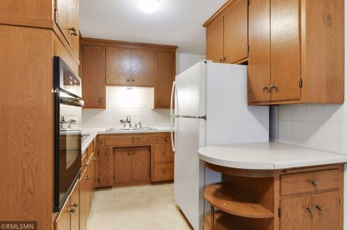 5333 Nicollet Ave, Minneapolis MN 55419-2621 exterior