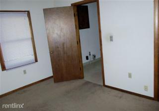48 Prospect St, Vernon CT  06066-3236 exterior