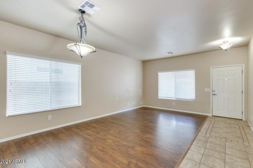 827 Anastasia St, San Tan Valley AZ  85140-5792 exterior