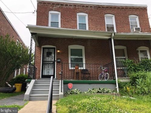 144 Walnut Ave, Ardmore PA  19003-2138 exterior