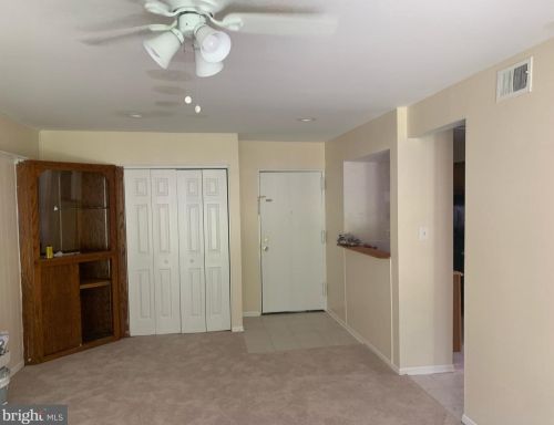 8507 Barrington Ct, Springfield, VA 22152-1009
