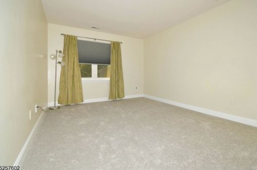 1206 Normandy Ct, Flemington NJ  08822-1853 exterior