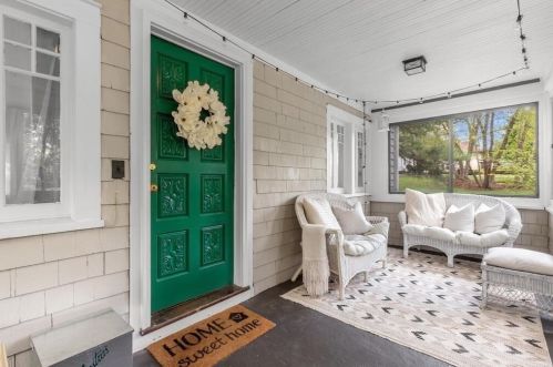 209 Columbian St, Weymouth, MA 02190-1604