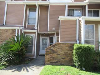 15 Avant Garde Cir, Kenner LA  70065-6248 exterior