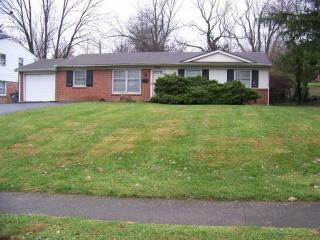 1026 Elmendorf Dr, Lexington, KY 40517-2739