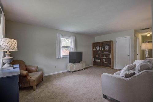 6007 Vereker Dr, Miami, OH 45056-1538