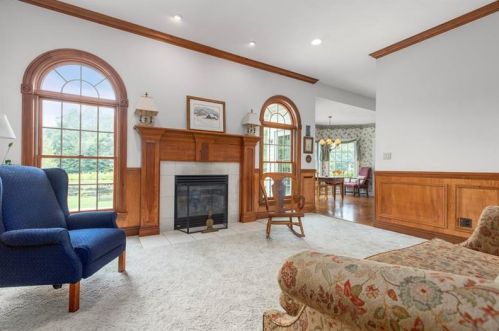 49 Blueberry Ln, Grove City PA  16127-4675 exterior