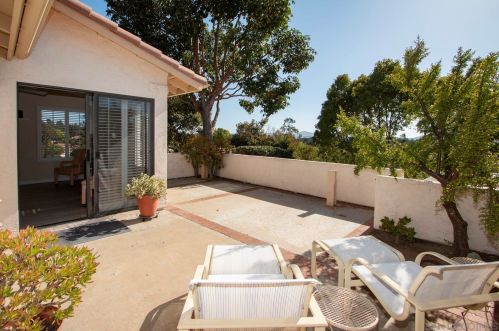 18076 Avenida Alozdra, San Diego CA 92128-1570 exterior