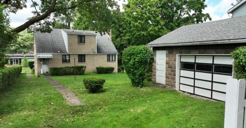 640 4th St, Oakmont PA  15139-1528 exterior