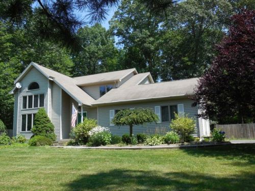 55 Carmen Hill Rd, Brookfield Center, CT 06804-1004