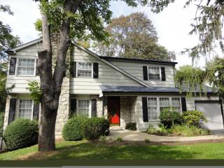 749 Mockingbird Ln, Norristown, PA 19403-1917