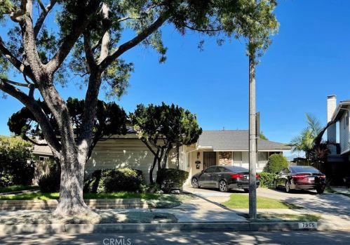 7965 Ring St, Long Beach, CA 90808-3155