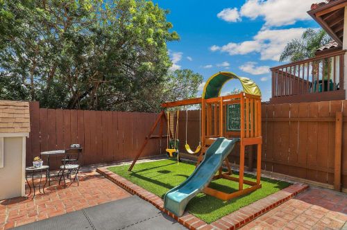 5521 Lesa Rd, La Mesa CA  91942-1704 exterior