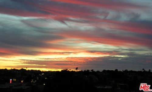 2001 Artesia Blvd, Redondo Beach CA  90278-3084 exterior