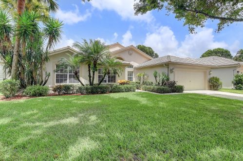 11674 Caracas Blvd, Boynton Beach, FL 33437-4079