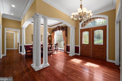 100 Deer Valley Ln, Wilmington DE  19807-1912 exterior