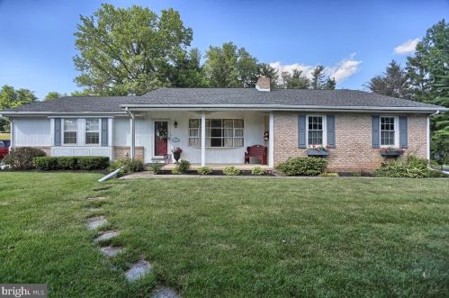 5121 Sherman Street Ext, Mount Wolf, PA 17347-9777