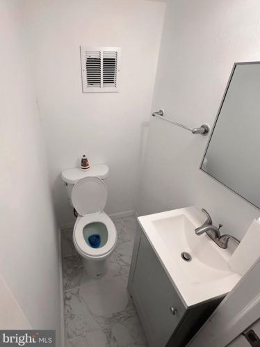 3459 Aubrey Ave, Philadelphia PA  19114-3601 exterior