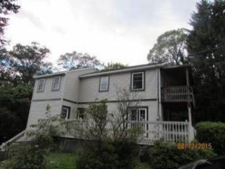 146 Inman Ave, Wilkes Barre, PA 18708-1230