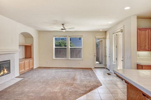 407 Goblet Pl, Windsor CA  95492-6676 exterior