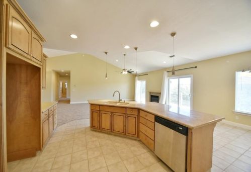 3017 Hartvickson Ln, Valley Springs CA  95252-9534 exterior