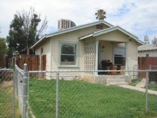 512 Washington Ave, Bakersfield CA  93308-3347 exterior