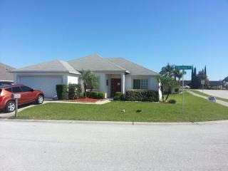 100 Hillcrest Dr, Davenport FL  33897-8422 exterior