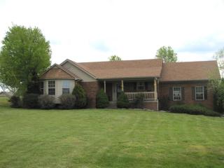 123 Raven Dr, Berea, KY 40403-8707