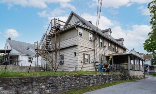 333 Spruce St, Harrisburg PA  17113-2419 exterior