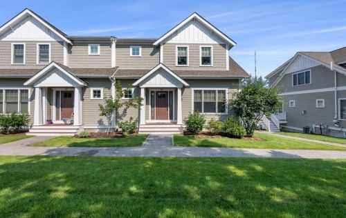 28 Putnam St, Needham, MA 02494-2210