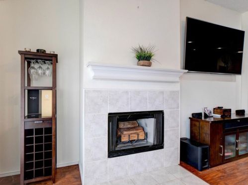 4669 Sea Ridge Dr, Fort Worth, TX 76133-3837