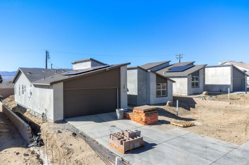 68220 Calle Azteca, Desert Hot Springs CA  92240-6412 exterior