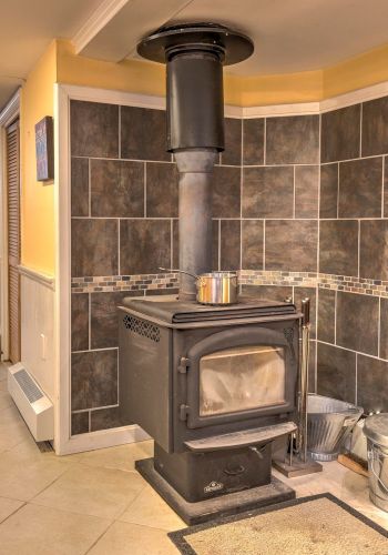 53 American Ave, Keene NH  03431-4803 exterior