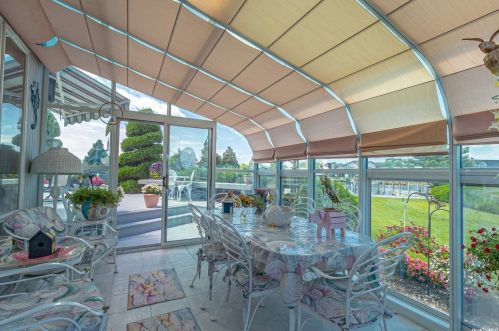 20 Cedar Ln, Babylon NY  11702-3809 exterior