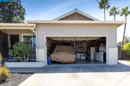293 William Way, West Pittsburg CA  94565-4706 exterior