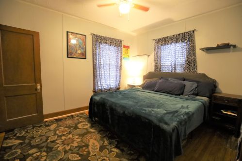 30 Eastern Ave, Covington KY 41018-1922 exterior