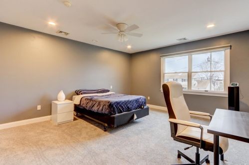 95 Midway St, Babylon NY  11702-4311 exterior