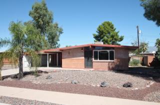 6217 31st St, Tucson, AZ 85711-6824