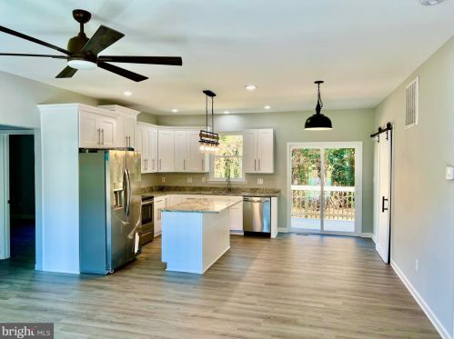 309 Glebe Rd, Montross VA  22520-4100 exterior