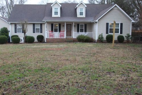 2529 Ramblewood Dr, Murfreesboro TN  37129-3249 exterior