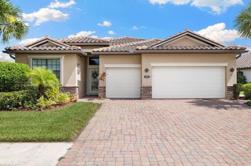 3837 Ruby Way, Naples, FL 34114-3988