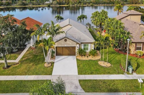 18125 21st St, Hollywood FL  33029-3030 exterior